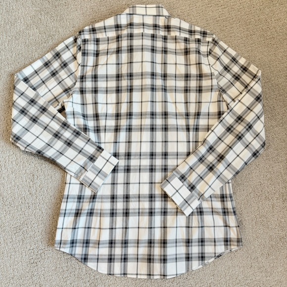 Express Black and White Checkered Casual Shirt, Men’s size L (slim fit). - Picture 2 of 3